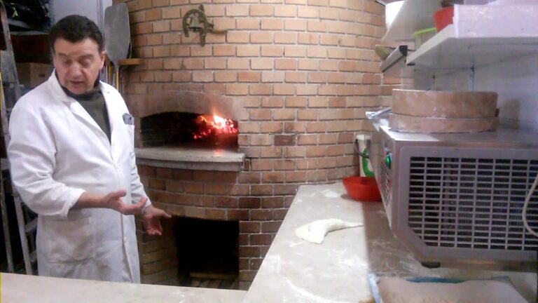 Tecniche Per Perfetti Calzoni: Guida alla Cottura della Pizza
