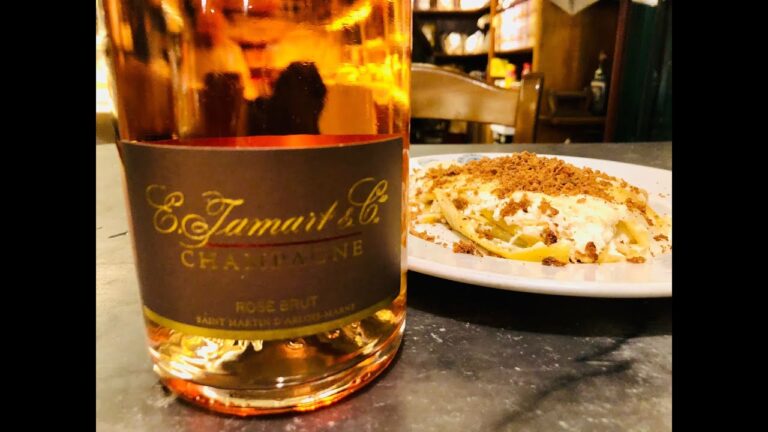 Abbinamenti Ideali di Vini per Pizza Tonno e Cipolla