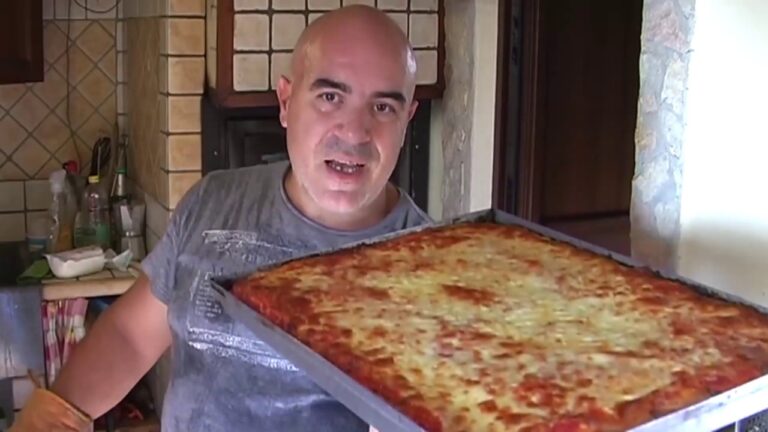 Guida Pratica alla Preparazione della Pizza Siciliana in Casa
