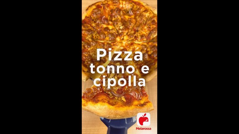 Confronto tra Ricette di Pizza Tonno e Cipolla